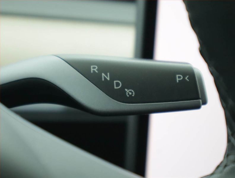 Tesla Model 3 (2022) Long Range 4WD 79kWh, SoH 91% - fotka 13 z 23