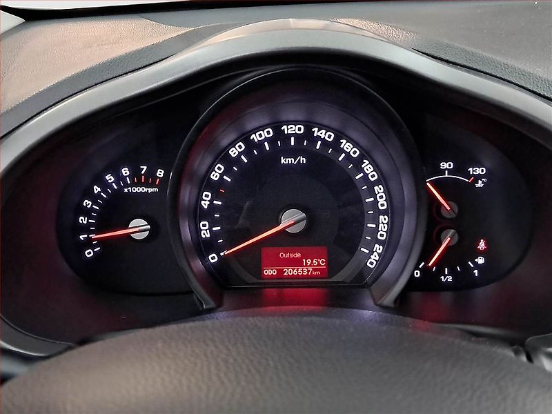 Kia Sportage (2012) 1.6 GDI, Park. senzory - fotka 11 z 17