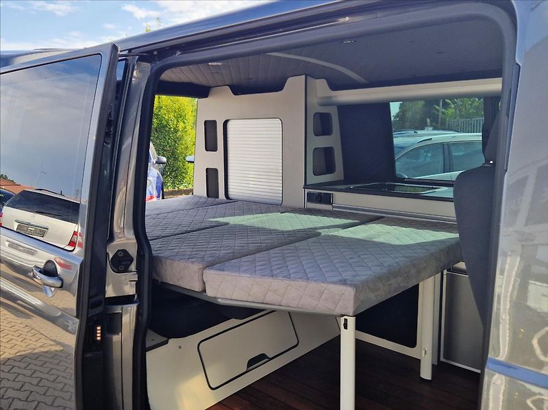Volkswagen T6.1 2,0 TDI CAMPING VESTAVBA 4MÍST - fotka 15 z 41