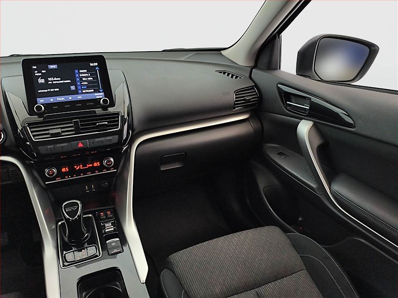Mitsubishi Eclipse Cross (2021) Plug-in-Hybrid - fotka 8 z 18