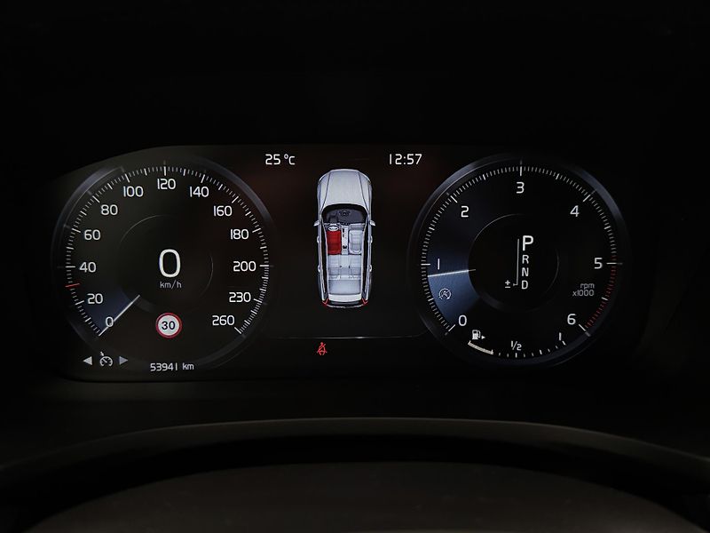 Volvo V60 D3 MOMENTUM  AUT CZ 1.maj - fotka 15 z 34
