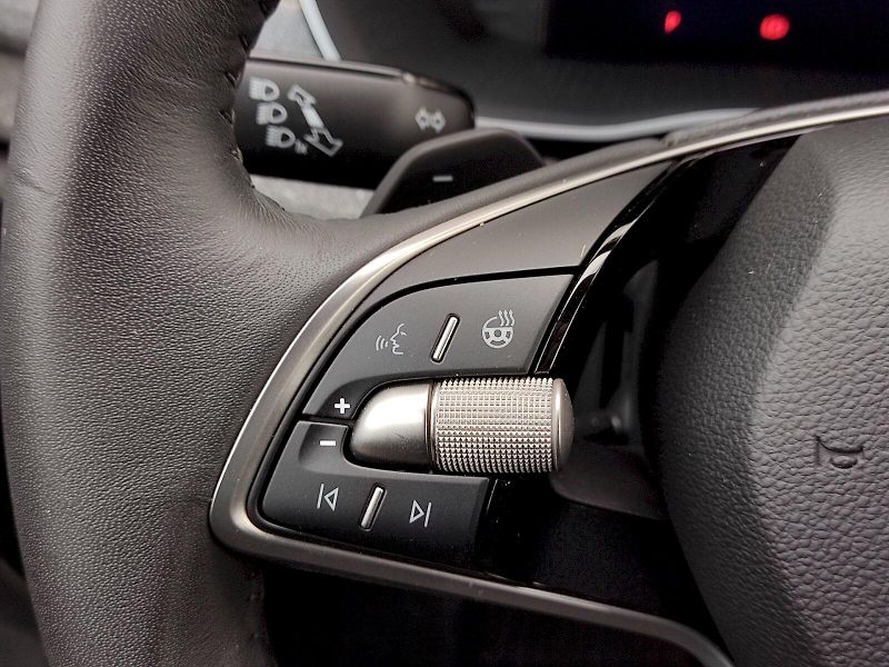 Škoda Octavia (2024) Top Selection 1,5 Tsi 110 Kw D - fotka 29 z 37