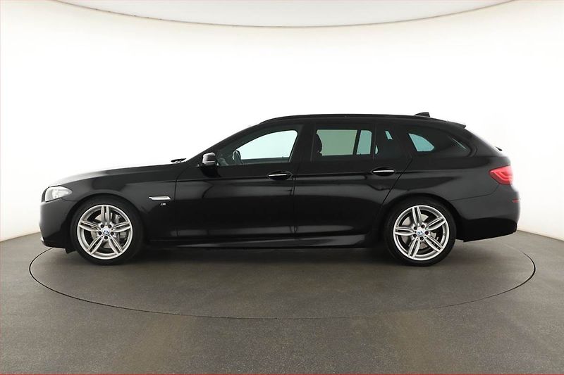 BMW Řada 5 (2017) M Sport 530d, Automat - fotka 3 z 20