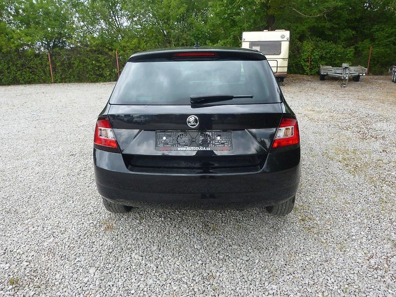 Škoda Fabia 1.2 TSI - fotka 5 z 17