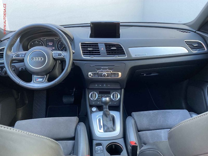 Audi Q3 (2013) 2.0 TDi quattro, S-line, AT - fotka 8 z 19