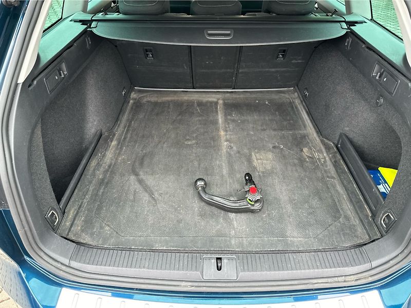 Volkswagen Passat Business 2.0 TDI 110 kW DSG Va - fotka 17 z 21