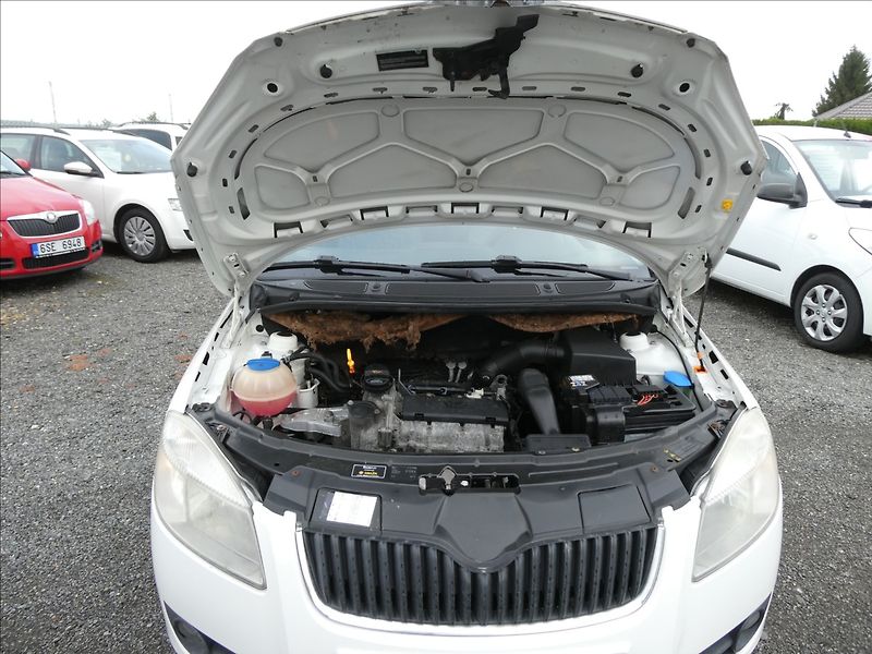 Škoda Fabia 1,2 HTP 51kW Ambiente,DPH,klim - fotka 32 z 51