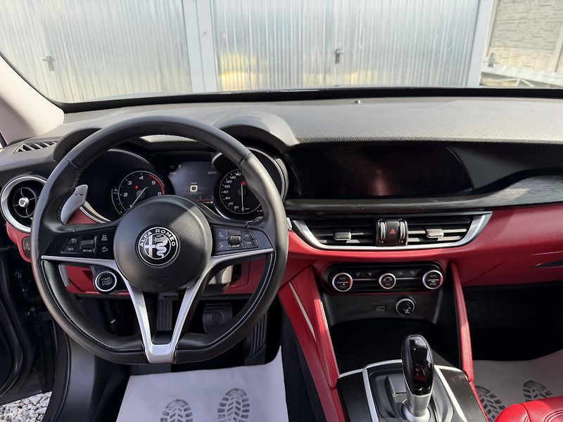 Alfa Romeo Stelvio 2.2JTDM Q4 4x4 210PS VELOCE 1A - fotka 155 z 167