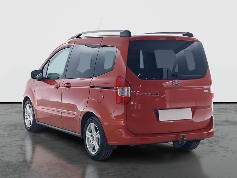 Ford Tourneo Courier (2017) Titanium 1.0 EcoBoost, 5Míst - fotka 4 z 17