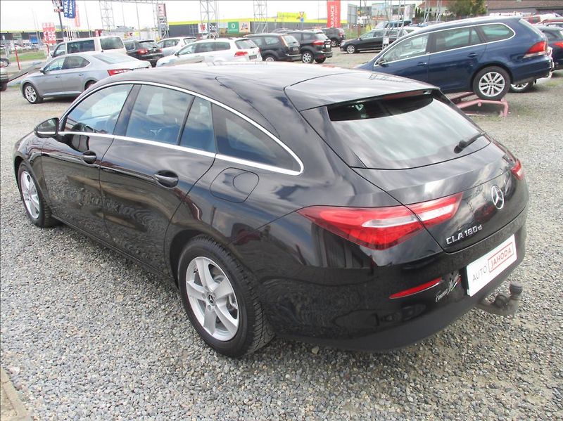 Mercedes-Benz CLA 1,5 180D, digiklima,servis, - fotka 7 z 51