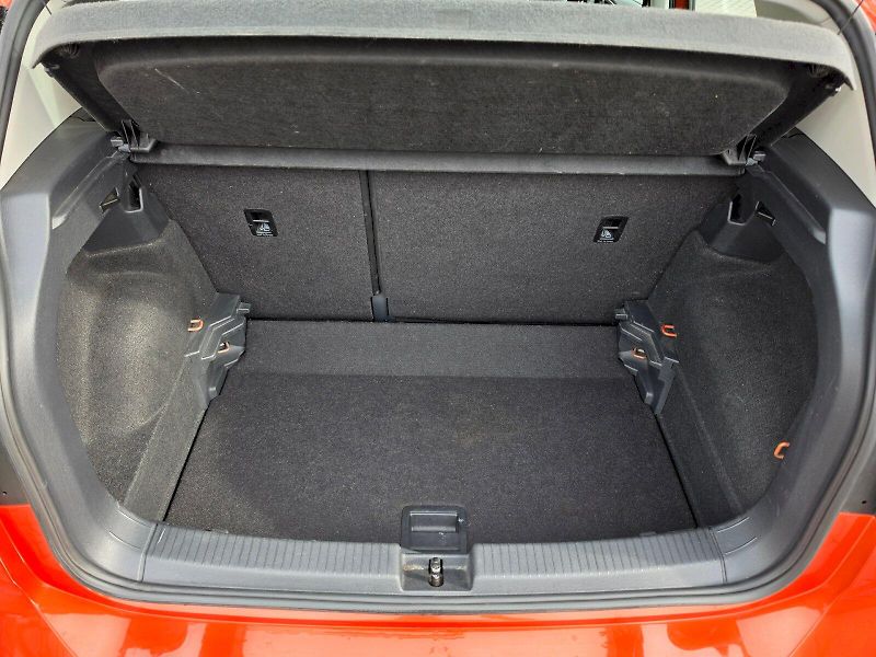 Volkswagen T-Cross (2019) 1,0 TSi 85kW 6MAN - fotka 20 z 26