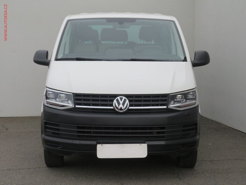Volkswagen Transporter (2018) 2.0TDi 9míst, 1.maj, AC - fotka 2 z 3
