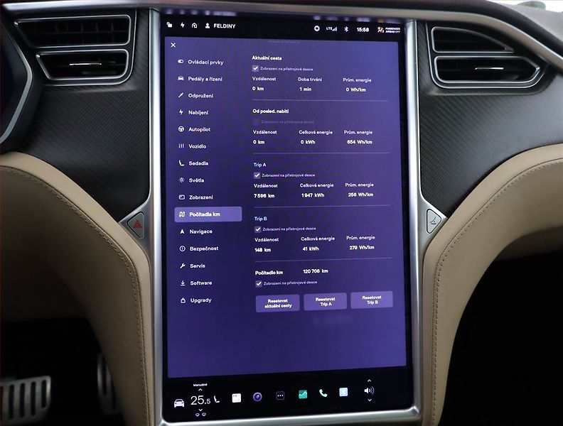 Tesla Model X (2017) P100D, SoH 92% - fotka 16 z 25