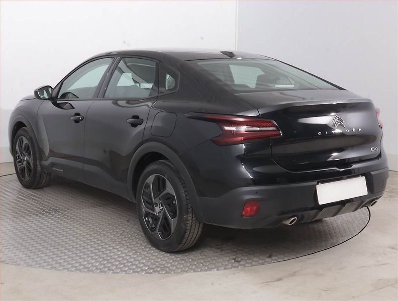 Citroën C4 X (2023) 1.2 PureTech - fotka 4 z 16