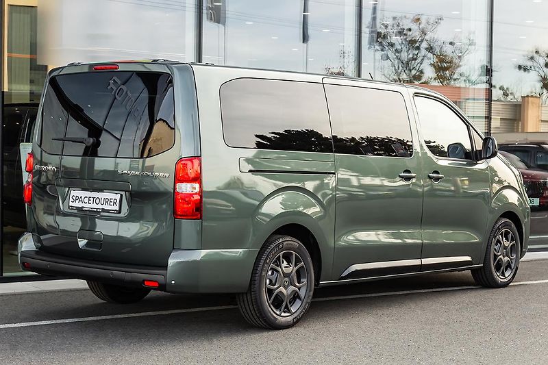 Citroën SpaceTourer 2,0 FEEL XL 180k+ FAMILY+COMF. - fotka 6 z 23