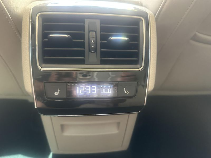 Škoda Superb (2020) 2.0 TDI rezervace - fotka 25 z 30