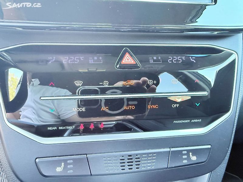SsangYong Tivoli Grand 1.5 GDI Style Plus - fotka 16 z 33