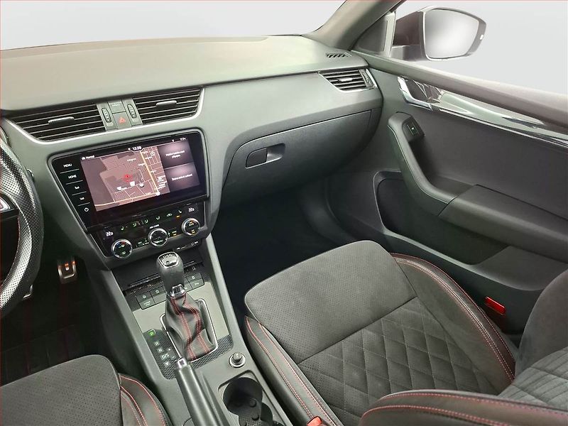 Škoda Octavia (2017) RS 2.0 TDI 4x4 DSG, 4X4 - fotka 8 z 23