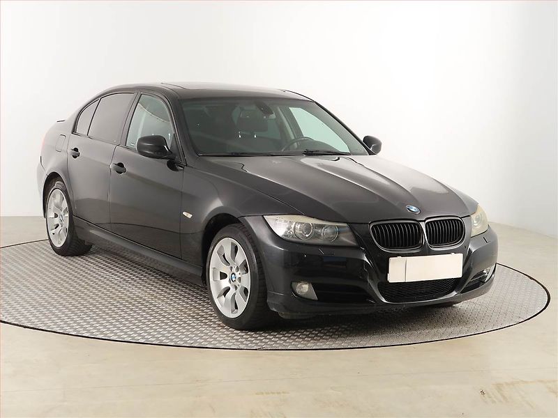 BMW Řada 3 (2010) 320 d xDrive, 4X4, Automat - fotografie inzerátu