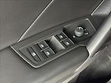 Volkswagen Tiguan Allspace 2,0 TDi  DSG 4x4 R-Line Matrix - náhled 24