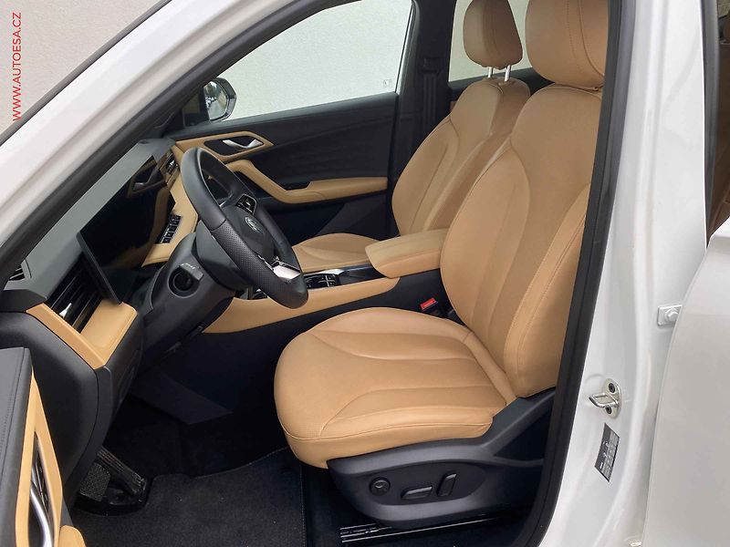 MG HS (2025) 1.5 TSi, ČR, AT, LED, navi - fotka 9 z 20