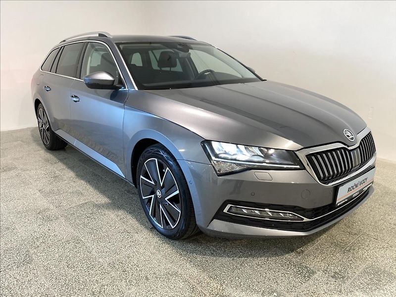 Škoda Superb 2,0 TDI 110kW Style Combi DSG - fotka 21 z 29