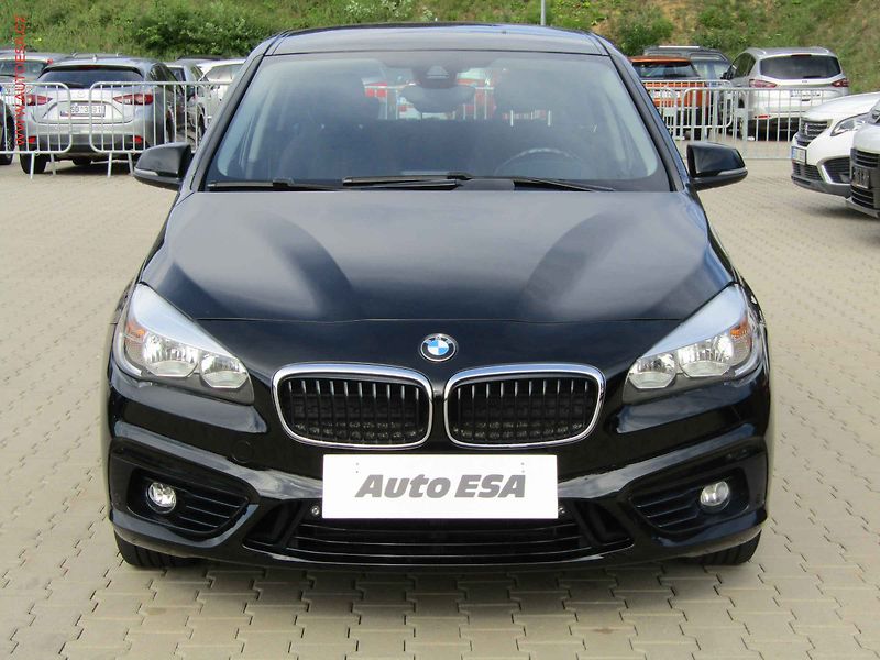 BMW Řada 2 (2015) 2.0D, 1.maj, autoAC - fotka 2 z 18