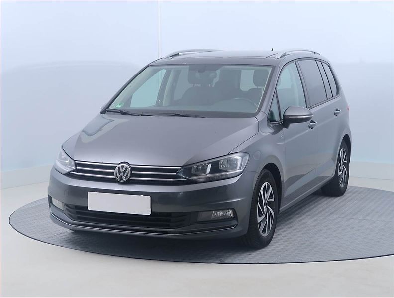 Volkswagen Touran (2018) 2.0 TDI, Automat, 7 míst - fotka 2 z 16
