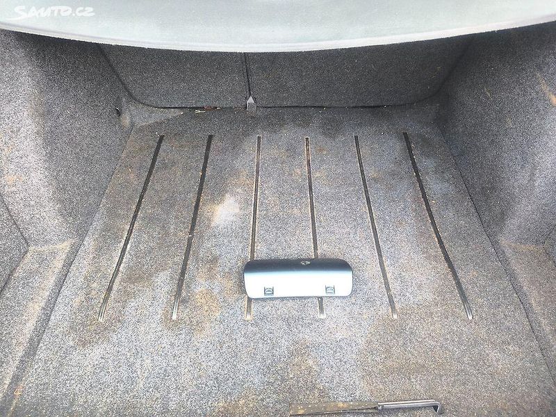 Škoda Fabia 1,9SDI,PĚKNÁ,TZ,1MAJ45L - fotka 6 z 19