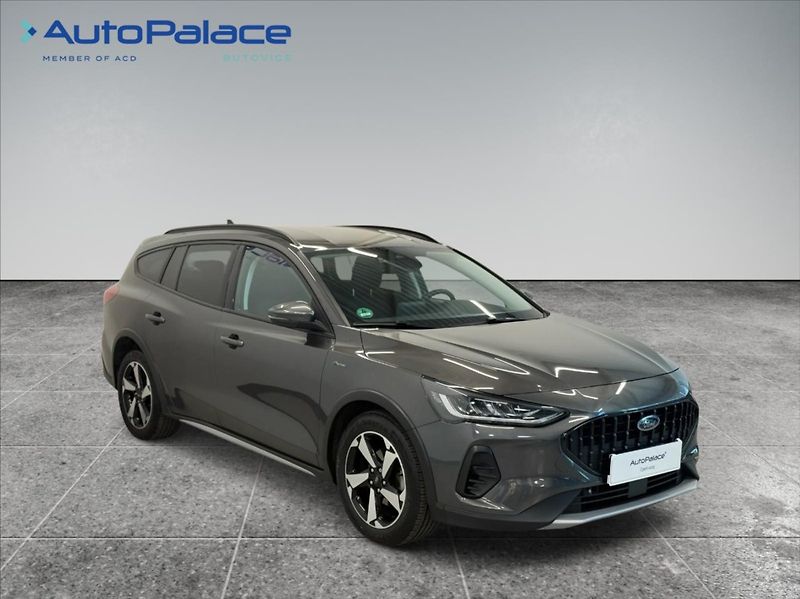 Ford Focus 1,0 i ACTIVE předplacený servi - fotka 3 z 10