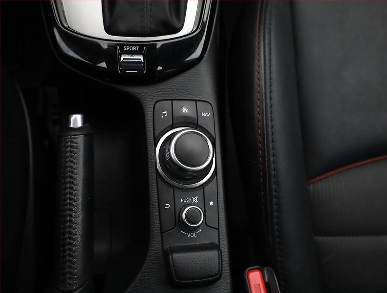 Mazda CX-3 (2015) 2.0 Skyactiv-G, 4X4, Automat - fotka 14 z 19