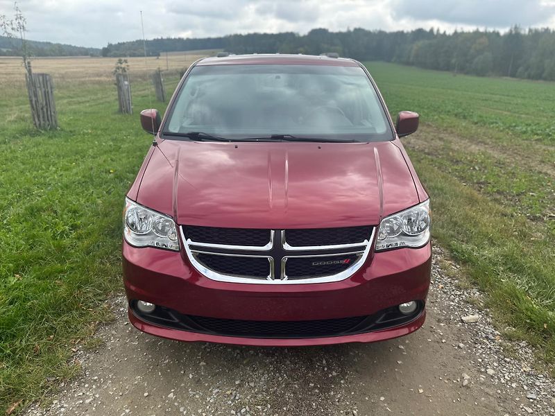 Dodge Grand Caravan (2016) 3.6 V6 SERVISNÍ KNIHA - fotka 13 z 40