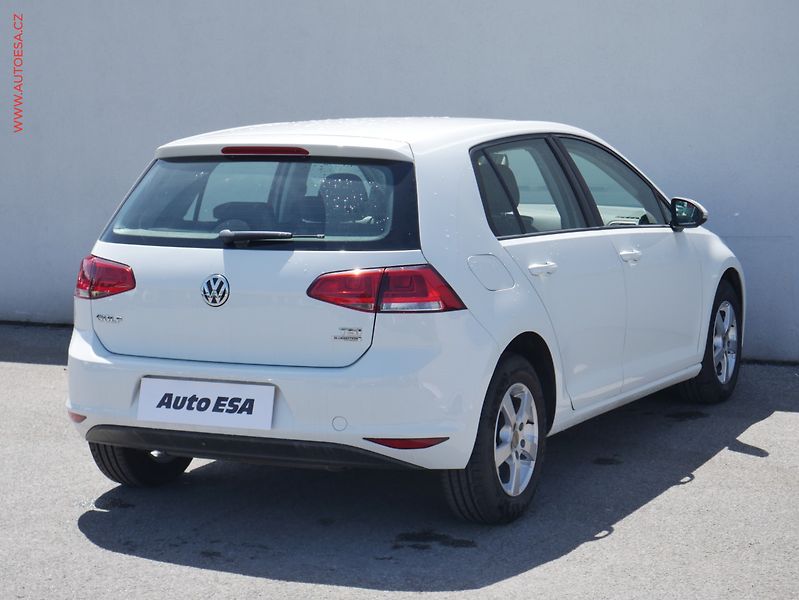 Volkswagen Golf (2013) 1.2 TSi, Trendline, +ALU - fotka 4 z 18