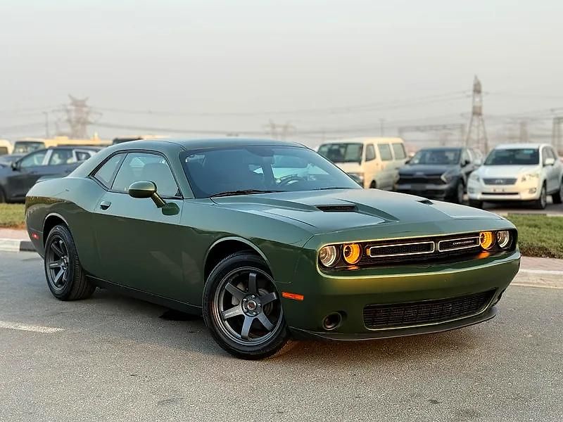 Dodge Challenger (2021) Americká V6 zadokolka - fotka 5 z 12