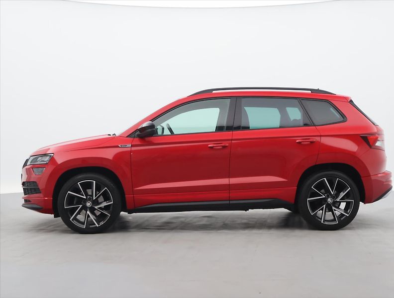 Škoda Karoq 2,0 TSI 140kW DSG Sportline - fotka 4 z 36