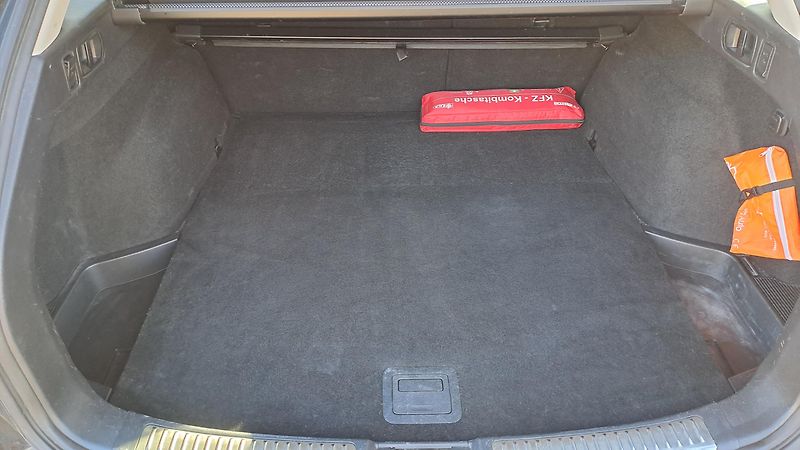 Mazda 6 2.2 Skyactiv-D 150 - fotka 11 z 28