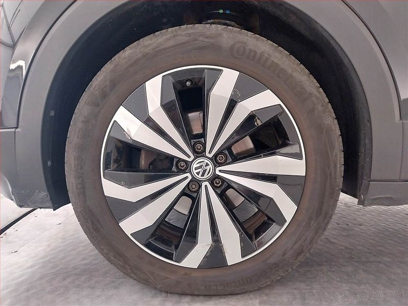 Volkswagen T-Cross (2021) Life 1.0 TSI, ČR,1.maj - fotka 15 z 20