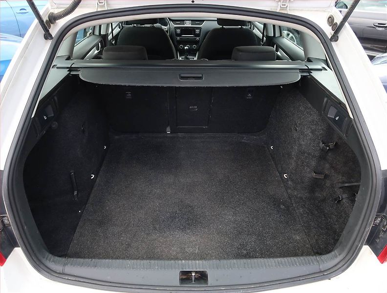 Škoda Octavia (2017) 1.6 TDI - fotka 13 z 16