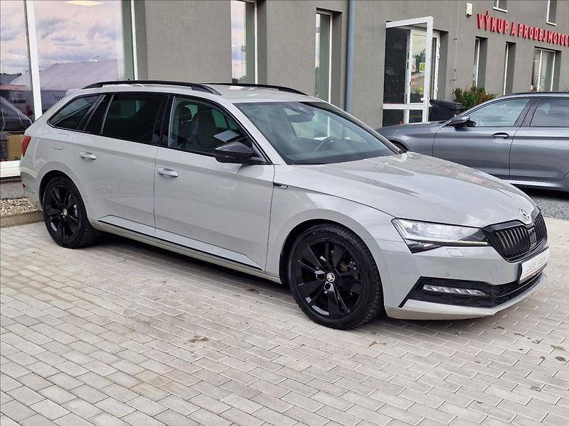Škoda Superb 2.0TDI 140kW DSG SportLine ,ČR - fotka 2 z 50