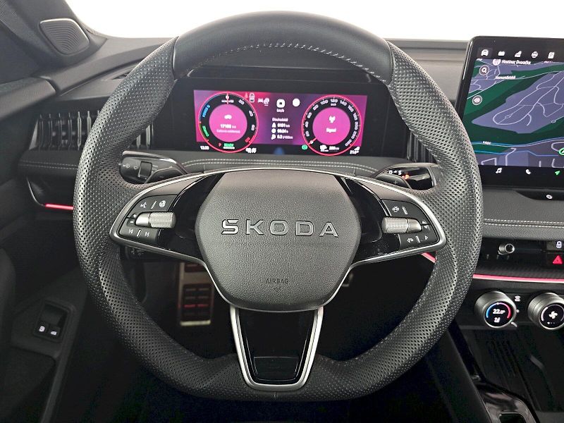 Škoda Superb (2025) 1.5PHEV 205k SPORTLINE - fotka 8 z 34