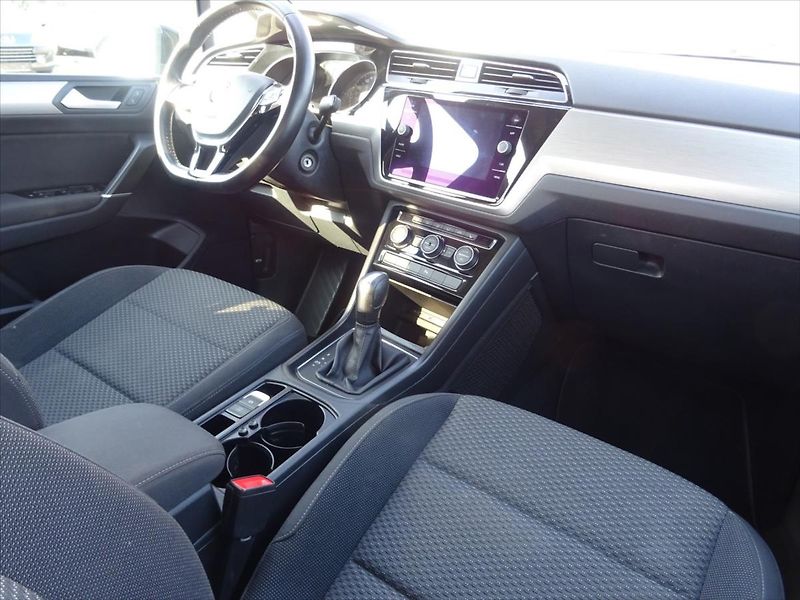 Volkswagen Touran 2,0 TDi 110 kW DSG - fotka 14 z 34