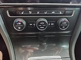 Volkswagen Golf (2017) TSI,92KW,FULL,LED,19ALU,TAŽNÝ - náhled 28