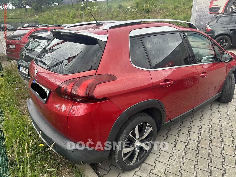 Peugeot 2008 (2018) 1.2pt, ČR, AT, autoAC - fotka 3 z 3