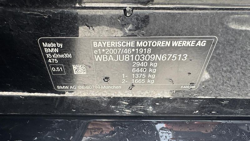 BMW X5 xDrive30d Mpaket ČR DPH - fotka 15 z 15