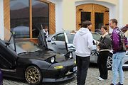Z podzimního autosrazu v areálu Pivovaru Holanďan v Hlízově.