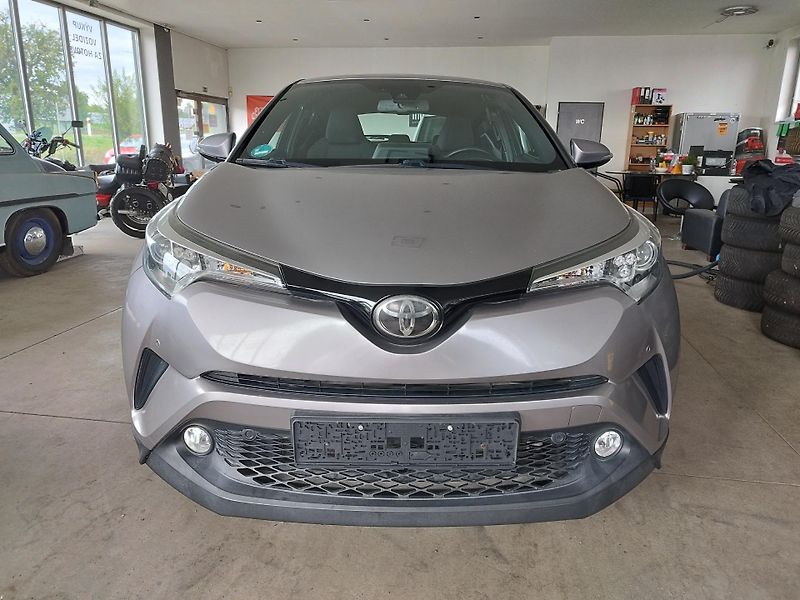 Toyota C-HR (2017) 1,2I,85KW,AUTOMAT,4X4,ALU,LED - fotka 2 z 34