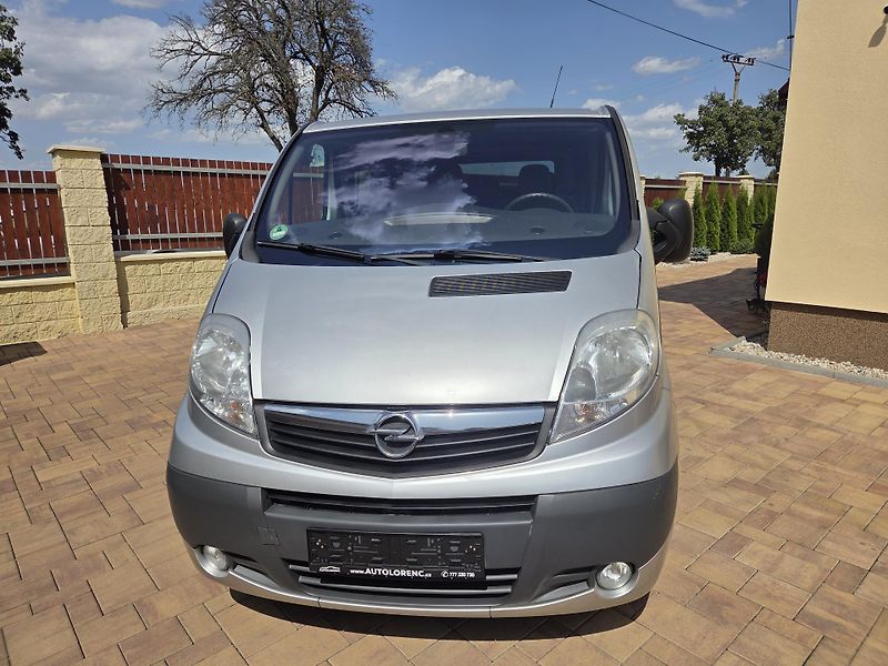 Opel Vivaro (2011) 2.0CDTI 84Kw  9-Míst - fotka 4 z 40