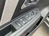 Citroën C4 (2023) 1.2PT, Shine, AT, navi - náhled 13