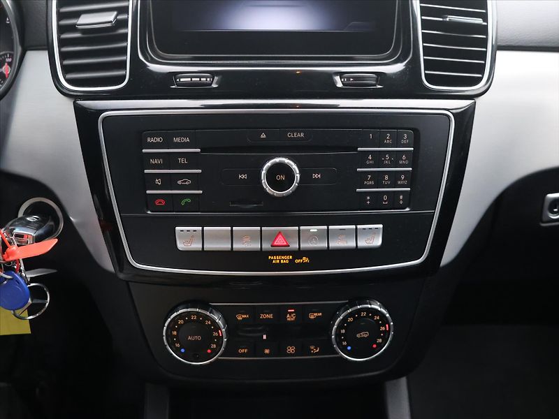 Mercedes-Benz GLE 3,0 190kW 350d 4Matic - fotka 21 z 31