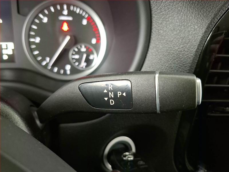 Mercedes-Benz Vito (2021) Select 119 CDI 4x4, Bus, 7Míst - fotka 15 z 22